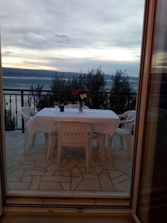 Apartment On The Beach Локва-Рогозница Экстерьер фото