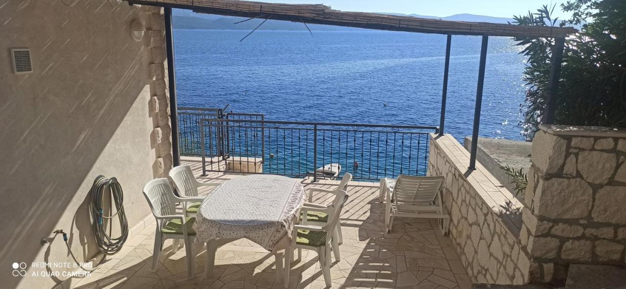 Apartment On The Beach Локва-Рогозница Экстерьер фото