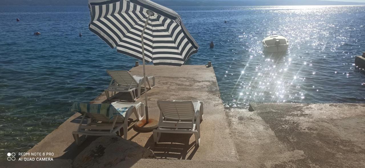 Apartment On The Beach Локва-Рогозница Экстерьер фото